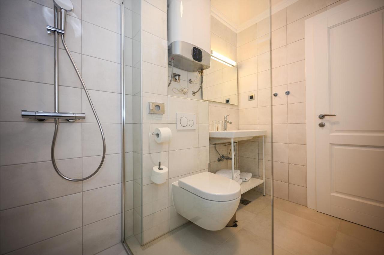 ホテル Casa Laurea ザトン エクステリア 写真